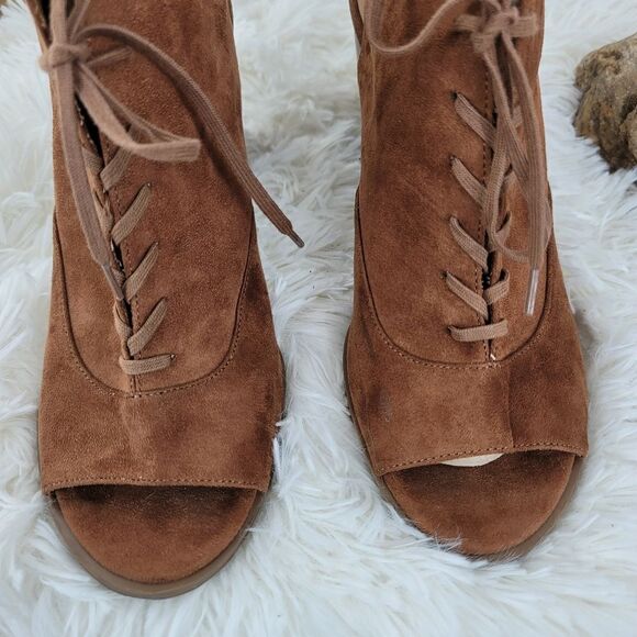 Gapālaceāupāleatherāsandals - Picture 7 of 11